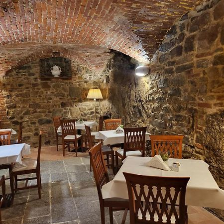 Hotel Logge Dei Mercanti Monte San Savino Exterior foto