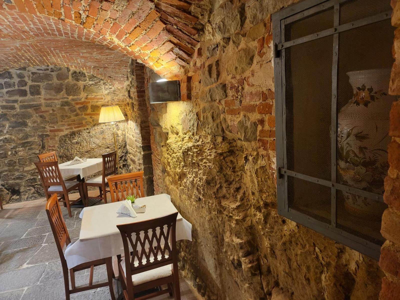 Hotel Logge Dei Mercanti Monte San Savino Exterior foto