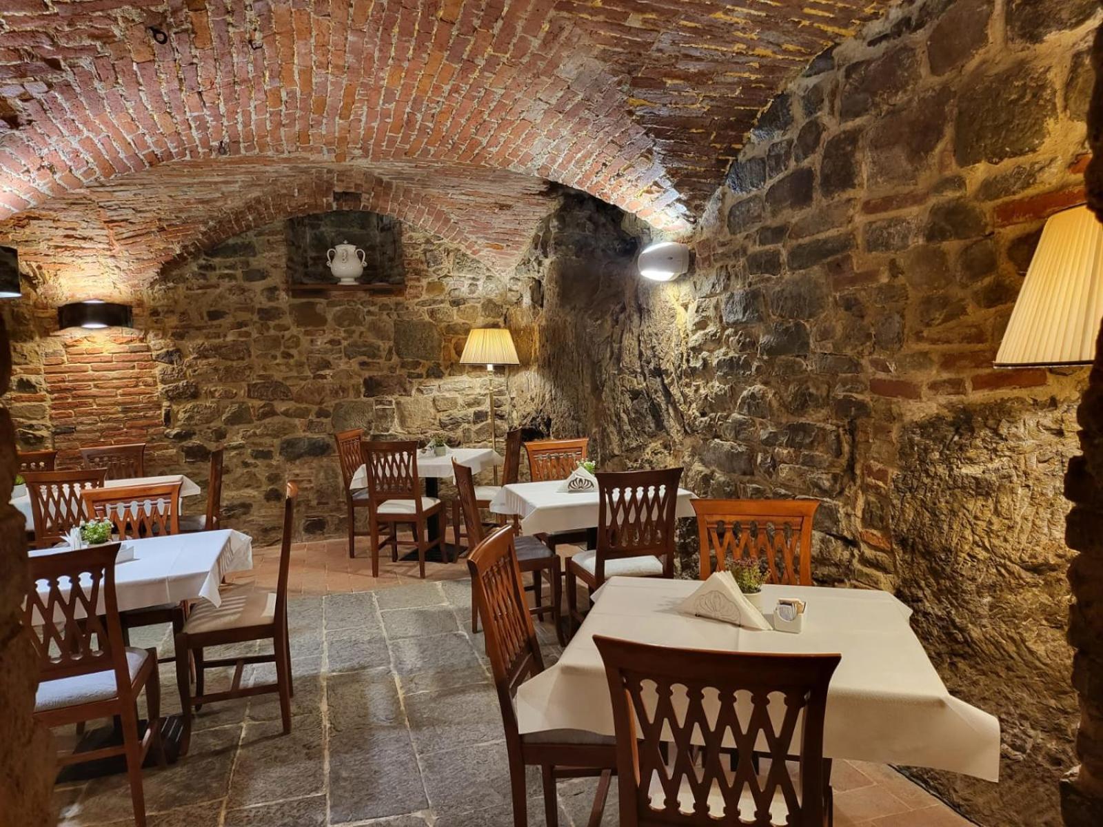 Hotel Logge Dei Mercanti Monte San Savino Exterior foto